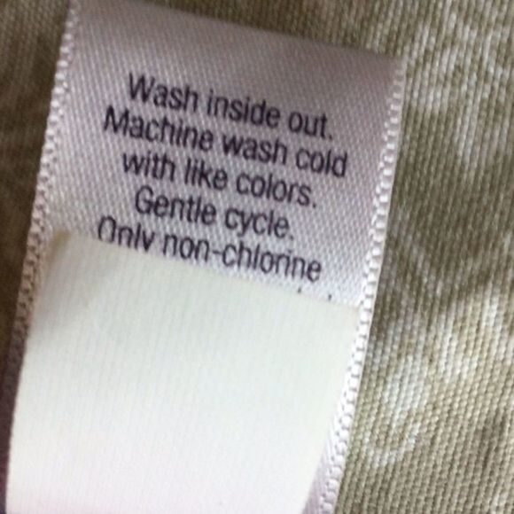 Jennifer Lopez Geo Print Semi-Sheer Pink Pullover Top Size Med - Picture 8 of 10